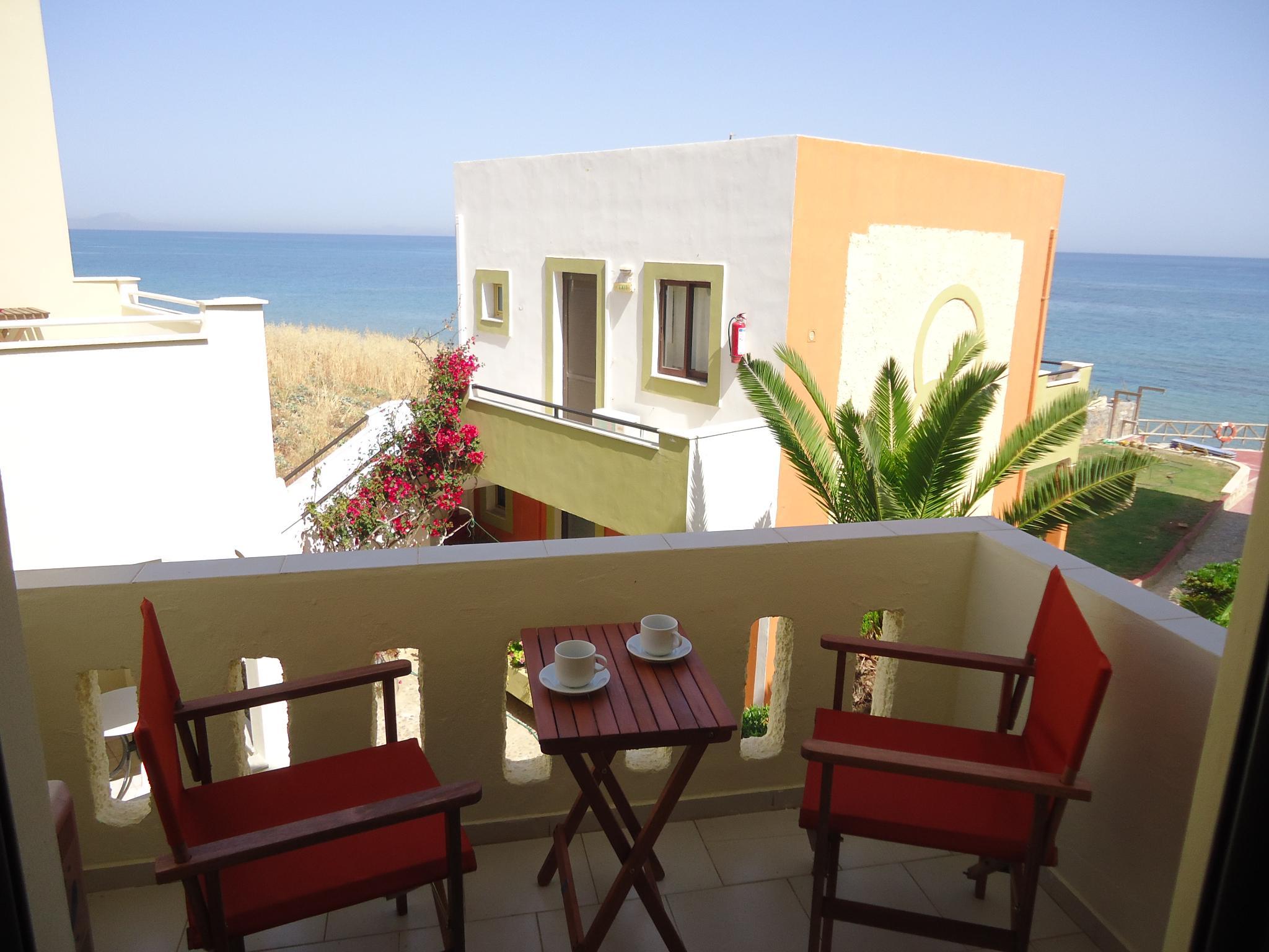 Almyra Apartments & Suites Sfáka Eksteriør bilde