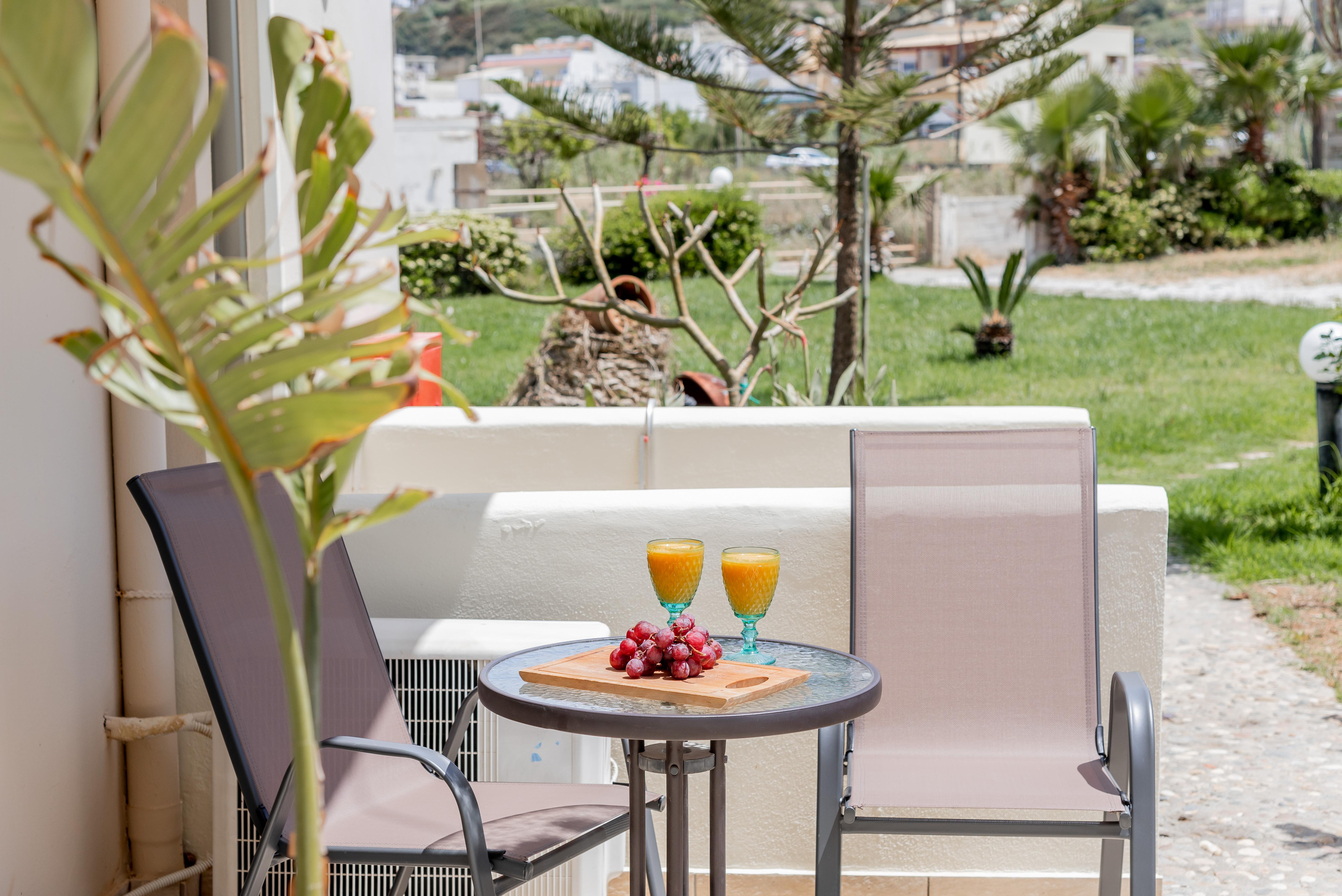 Almyra Apartments & Suites Sfáka Eksteriør bilde