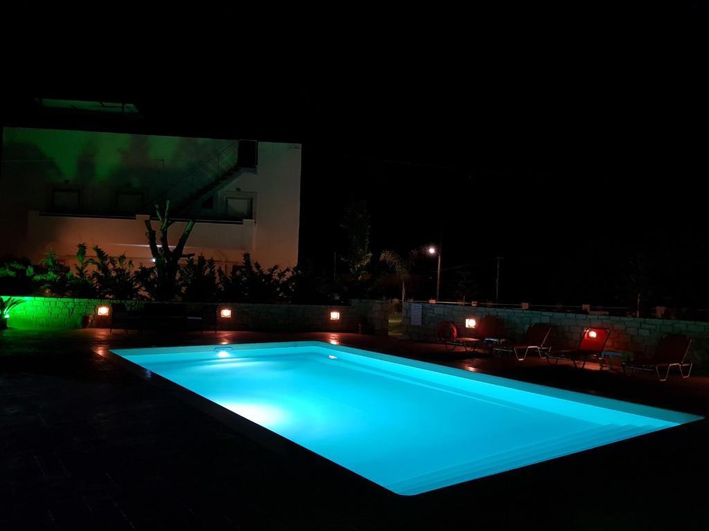 Almyra Apartments & Suites Sfáka Eksteriør bilde